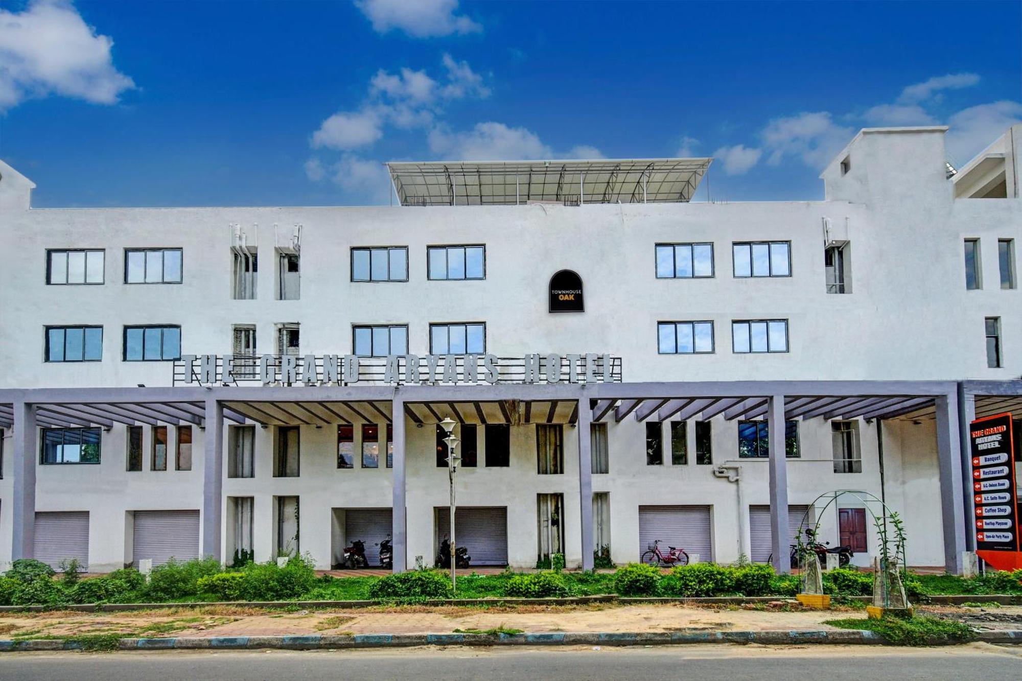 Palette - The Grand Aryans Hotel Kolkata Exterior photo